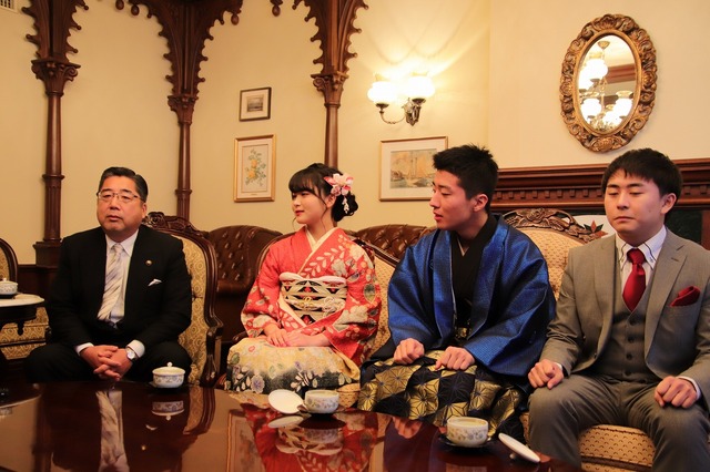 新成人のみなさんおめでとうございます☆令和元年度浦安市成人式(C) Disney