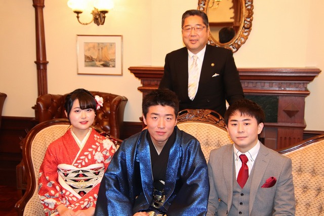 新成人のみなさんおめでとうございます☆令和元年度浦安市成人式(C) Disney