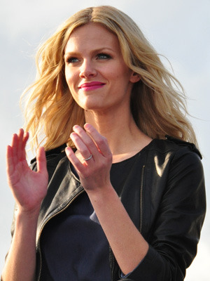 『バトルシップ』艦上来日記者会見@空母ジョージ・ワシントン