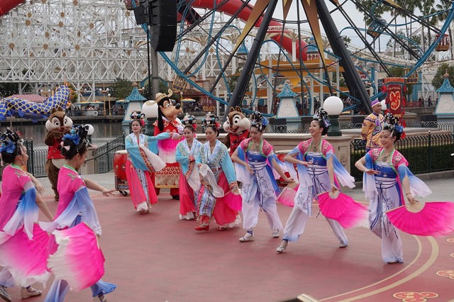 例年以上に大人気となっている米ディズニーの旧正月！As to Disney artwork, logos and properties： (C) Disney