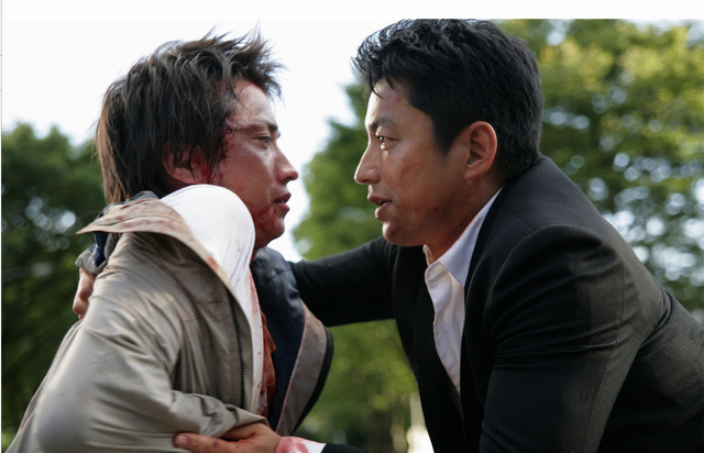 『藁の楯 わらのたて』(C)木内一裕/講談社 (C)2013映画「藁の楯」製作委員会