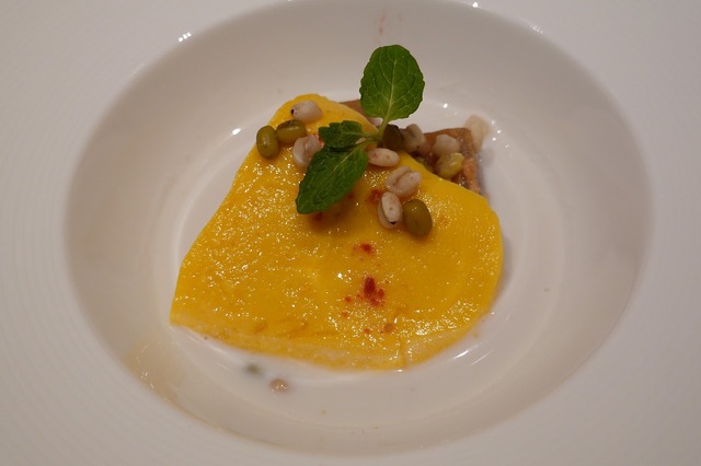 ローストダックが絶品！(C) Disney