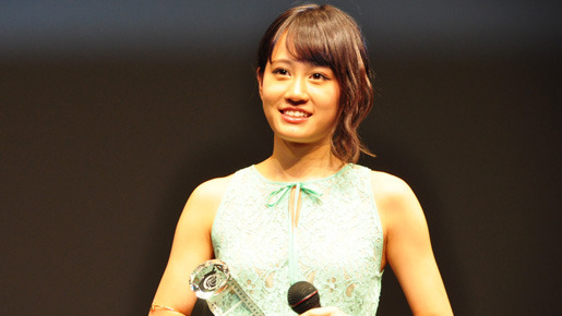 「一般社団法人外国映画輸入協会」発足50周年記念式に出席した前田敦子