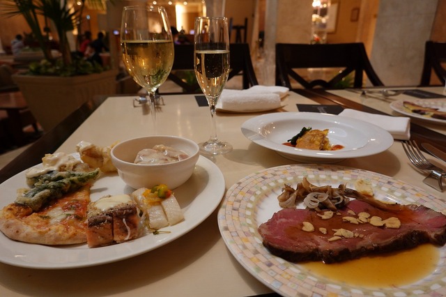 「ネオ・ビストロ・ビュッフェ～グルメの宴＆ストロベリーミュージアム～」