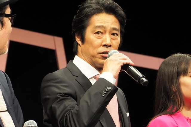 映画『一度死んでみた』完成披露ミサ