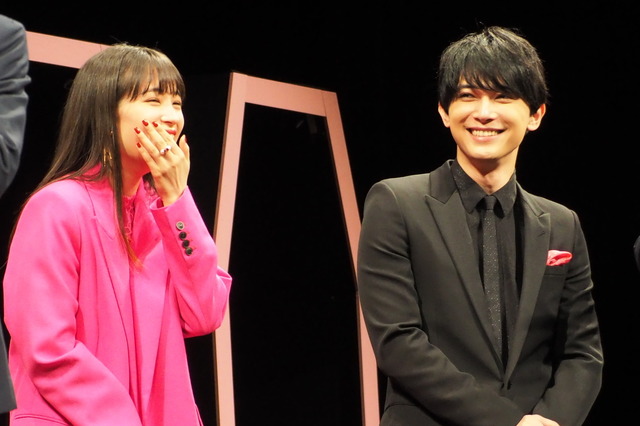 映画『一度死んでみた』完成披露ミサ