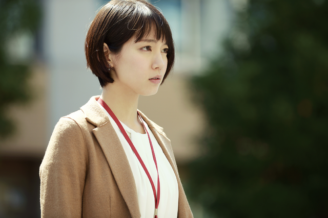 吉岡里帆『パラレルワールド・ラブストーリー』（C）2019「パラレルワールド・ラブストーリー」製作委員会　（C）東野圭吾／講談社