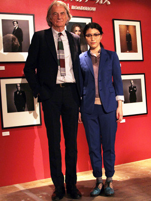 『裏切りのサーカス』ポール・スミス×成海璃子 Jack English -(C) 2010 StudioCanal SA