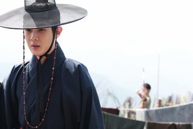 『ムルゲ 王朝の怪物』　（C）2018 CINEGURU KIDARIENT & TAEWON ENTERTAINMENT.All Rights Reserved.