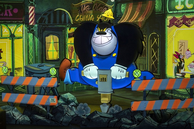 新アトラクション！「ミッキーとミニーのランナウェイ・レイルウェイ」As to Disney artwork, logos and properties： (C) Disney