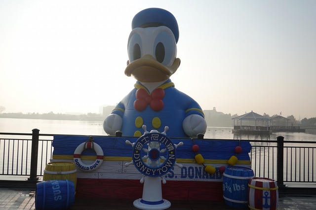 上海ディズニーランド・リゾート As to Disney artwork, logos and properties： (C) Disney