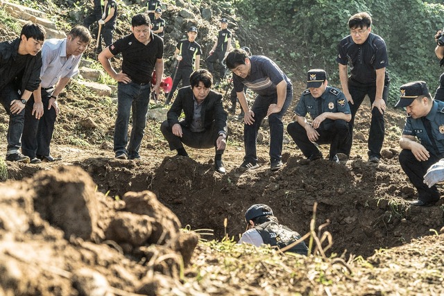 『暗数殺人』　(C)  2018 SHOWBOX, FILM295 AND BLOSSOM PICTURES ALL RIGHTS RESERVED.