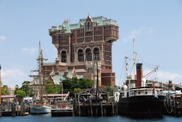 休園が続く東京ディズニーリゾート(C) Disney