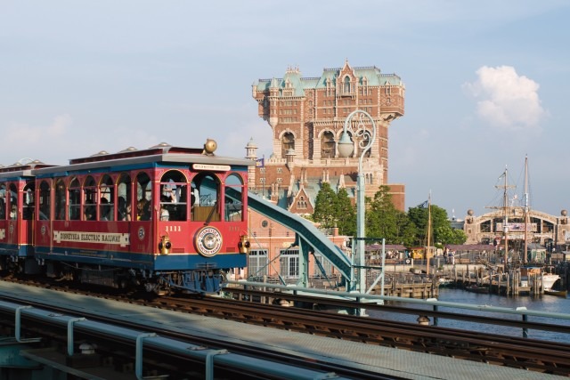 休園が続く東京ディズニーリゾート(C) Disney