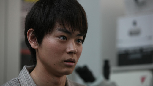 「あるジーサンに線香を」