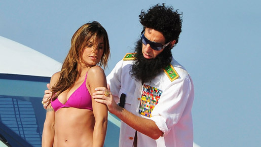 『ディクテーター 身元不明でニューヨーク』 -(C) 2012 Paramount Pictures. All Rights Reserved.