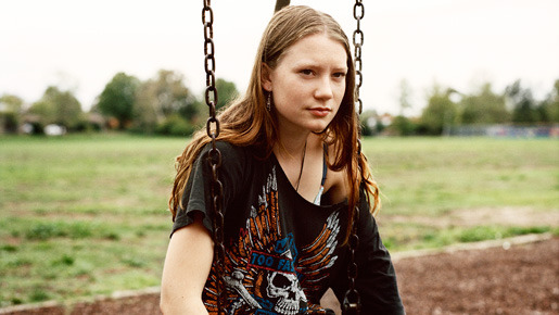 『ある夏の日』ミア・ワシコウスカ