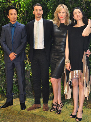 『スノーホワイト』来日記者会見