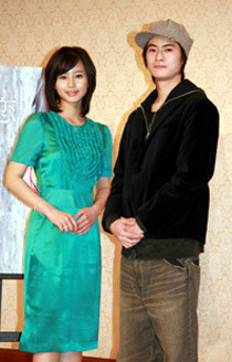 塩抜きダイエットで奮闘！堀北真希、窪塚俊介『恋する日曜日　私。恋した』完成披露記者会見　サブ２