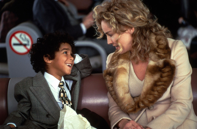 『グロリア』 (C) APOLLO