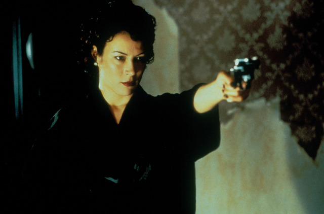 『バウンド』 (C) APOLLO