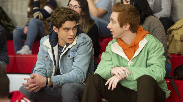 「ハイスクール・ミュージカル：ザ・ミュージカル」第1話（C） 2020 Disney