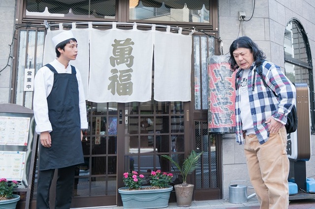 萬福 編／「銀座黒猫物語」(C)SPEJ　KANSAI TV