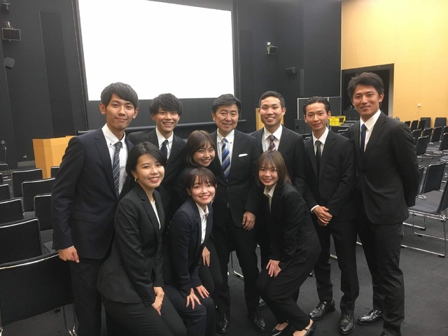 会見でＭＣを務めてもらった笠井さんと。笠井さん、退院本当におめでとうございます！！