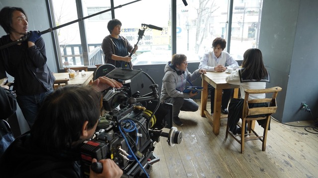 『思い、思われ、ふり、ふられ』メイキング（C） 2020「思い、思われ、ふり、ふられ」製作委員会　（C） 咲坂伊緒／集英社