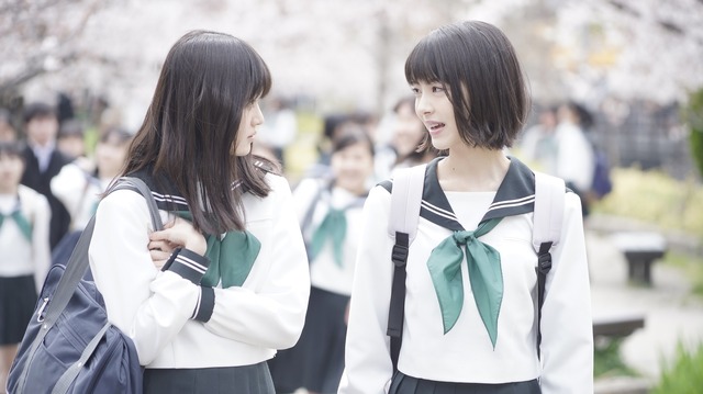 『思い、思われ、ふり、ふられ』(C) 2020「思い、思われ、ふり、ふられ」製作委員会 (C) 咲坂伊緒/集英社