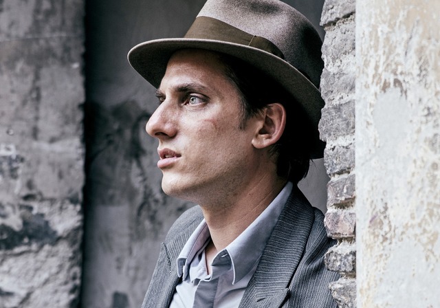 『マーティン・エデン』　（C）2019 AVVENTUROSA - IBC MOVIE- SHELLAC SUD -BR -ARTE