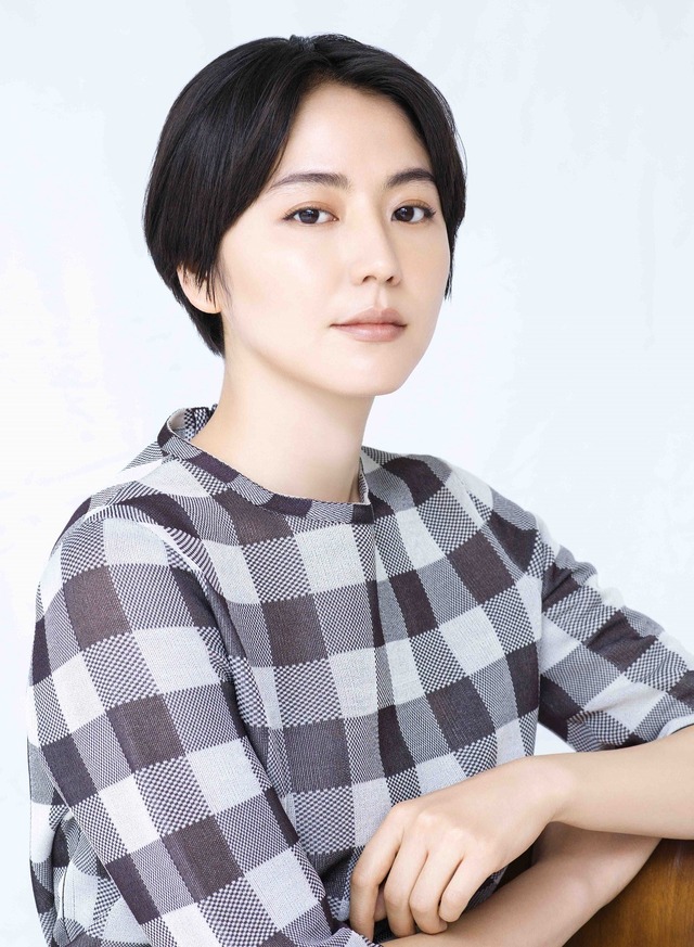 長澤まさみ 蒼井優 橋本環奈参加 戦後75年特集 放送 吉永小百合が案内役 Cinemacafe Net