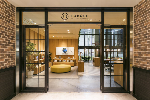 トルクフットサルコート＆カフェ上映会