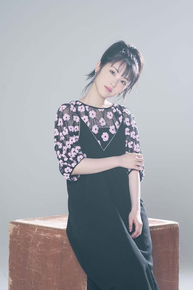 浜辺美波『思い、思われ、ふり、ふられ』／photo：Jumpei Yamada