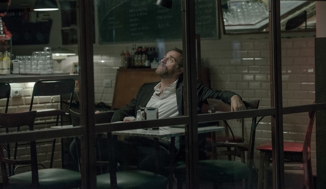 アメリカの人気ドラマをリメイクした『ザ・プレイス 運命の交差点』(C) 2017 Medusa Film SpA.