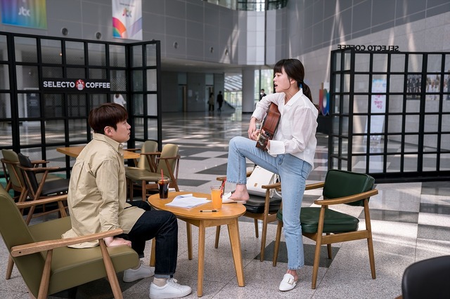 「恋愛体質~30歳になれば大丈夫」（C）Jcontentree corp. all rights reserved