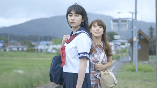 「マガシーク」ストーリーCM（仲里衣紗／真子編）