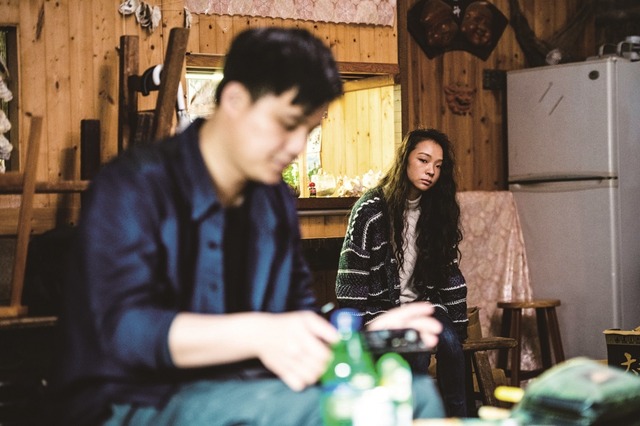 『越年 Lovers』（C）2019映画「越年」パートナーズ