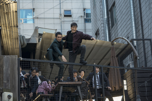 『不夜城の男』（C）2019 MERRYCHRISTMAS & MCMC All Rights Reserved.