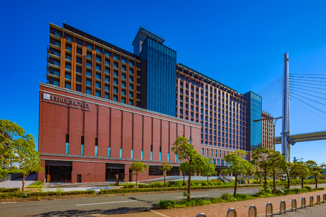 「リーベルホテル アット ユニバーサル・スタジオ・ジャパン」の「リバーサイド ビアテラス」