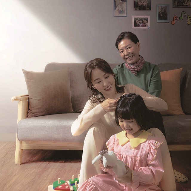 「外出～Mothers～」(C) STUDIO DRAGON CORPORATION