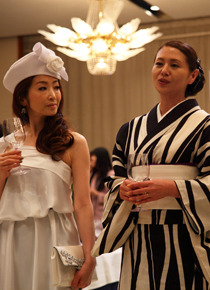 『つやのよる』現場潜入レポートvol.1（小泉今日子vs荻野目慶子／修羅場シーン）