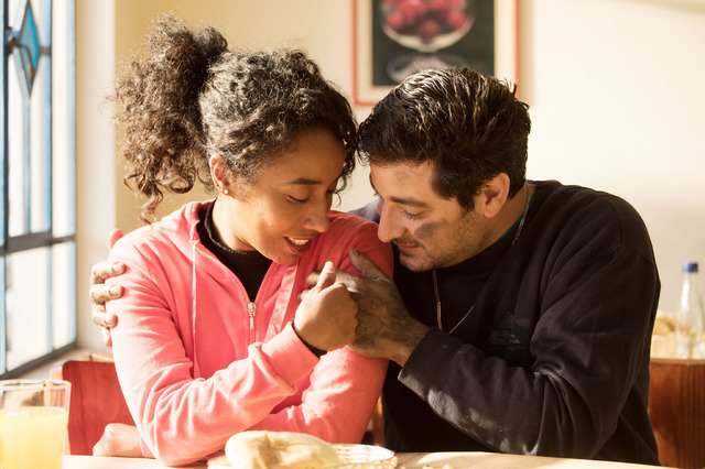 『靴ひも』（Ｃ）Transfax Film Productions