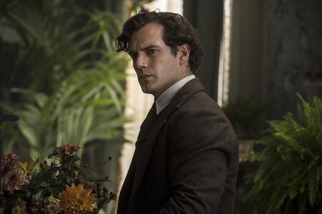 Netflix映画『エノーラ・ホームズの事件簿』独占配信中