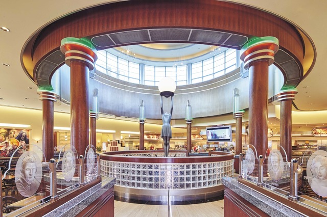 「スタジオ・スターズ・レストラン」／画像提供：ユニバーサル・スタジオ・ジャパン(C)＆(R) Universal Studios. All rights reserved.