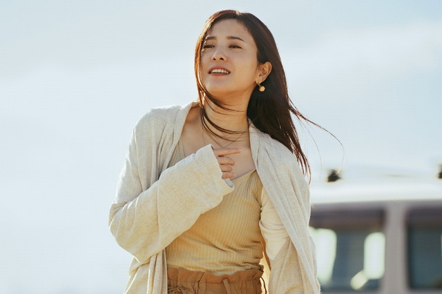 『きみの瞳が問いかけている』 (C) 2020「きみの瞳が問いかけている」製作委員会 (C) 2020 Gaga Corporation / AMUSE Inc. / Lawson Entertainment,Inc.