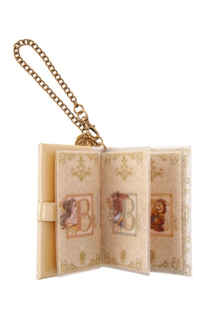 東京ディズニーランド、大規模開発エリア関連グッズの数々