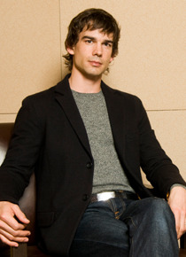 「COVERT AFFAIRS／コバート・アフェア」クリストファー・ゴーラム