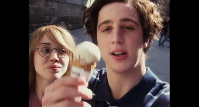 『PLAY 25年分のラストシーン』（C）2018 CHAPTER 2 - MOONSHAKER II - MARS FILMS - FRANCE 2 CINEMA - CHEZ WAM - LES PRODUCTIONS DU CHAMP POIRIER/ PHOTOS THIBALUT GRABHERR　　