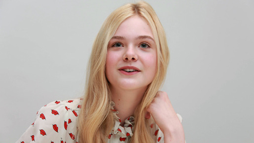 『Virginia／ヴァージニア』 エル・ファニング -(C) Press Association/AFLO